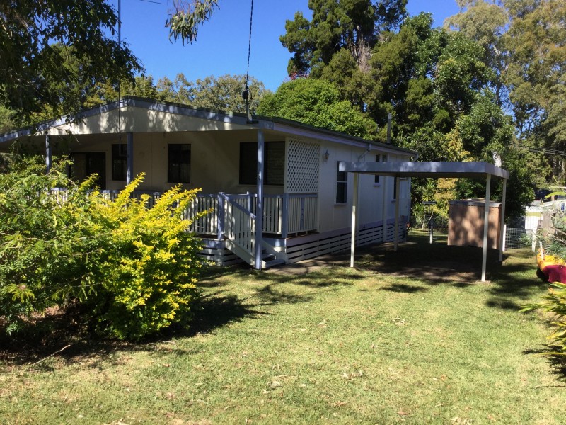 25 Carefree Street, Coochiemudlo Island QLD 4184