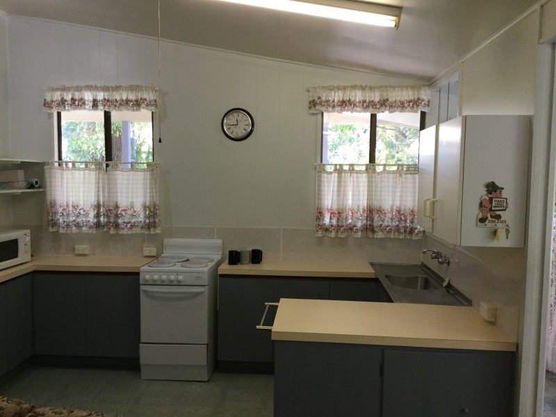 25 Carefree Street, Coochiemudlo Island QLD 4184