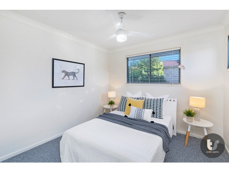 9 Maryland Place, Parkinson QLD 4115