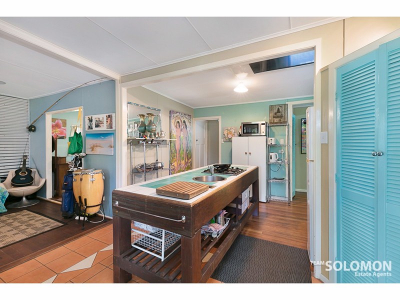 4 Aminya Street, Coochiemudlo Island QLD 4184