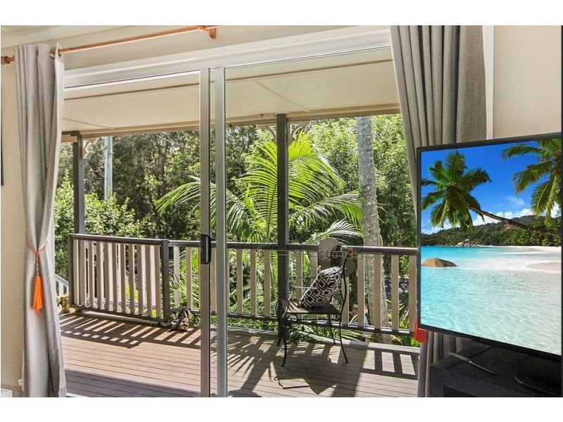 62 Elizabeth Street, Coochiemudlo Island QLD 4184