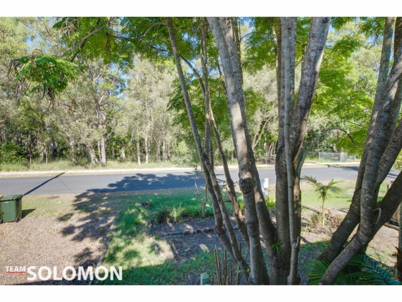 62 Elizabeth Street, Coochiemudlo Island QLD 4184