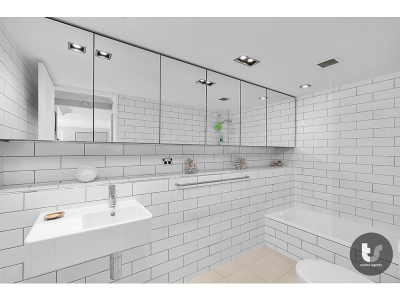 49/18 Commodore Drive, Surfers Paradise QLD 4217