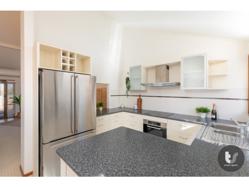 3/7 Thompson Street, Victoria Point QLD 4165