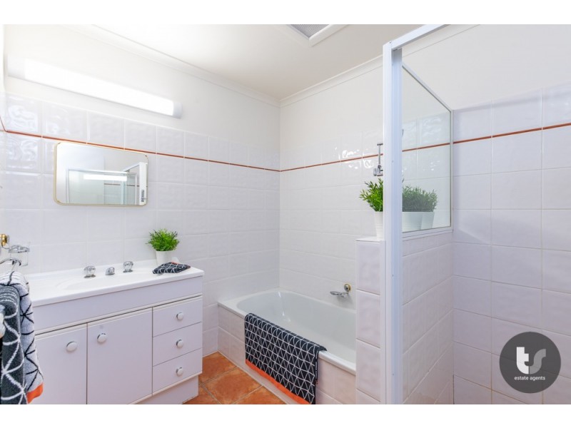 3/7 Thompson Street, Victoria Point QLD 4165