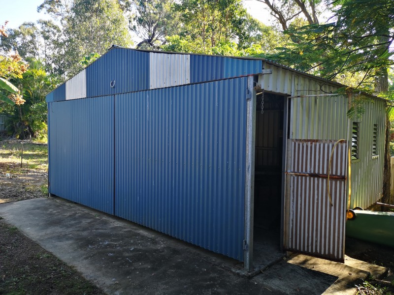 10 Peace Street, Lamb Island QLD 4184