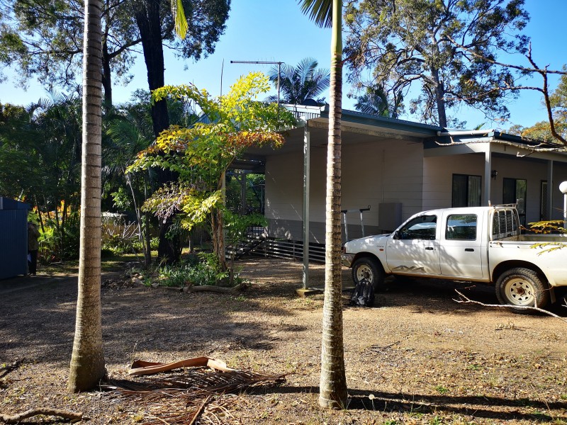 10 Peace Street, Lamb Island QLD 4184