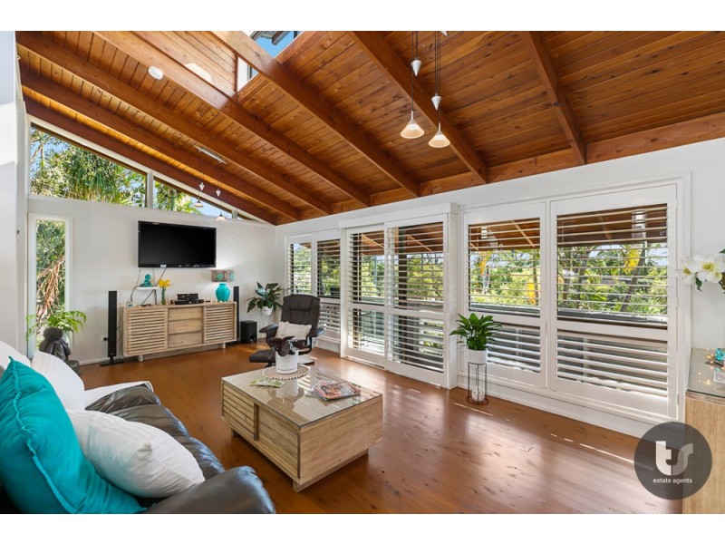 13 Watsonia Street, Redland Bay QLD 4165