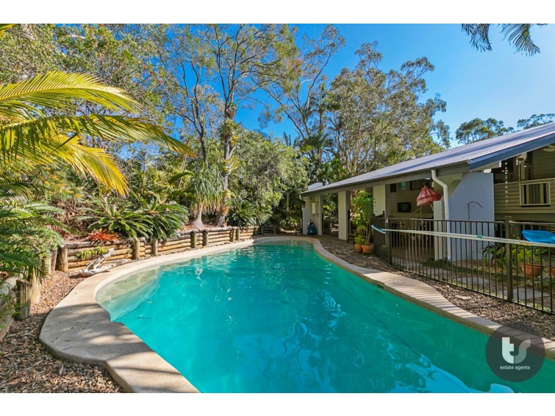 13 Watsonia Street, Redland Bay QLD 4165