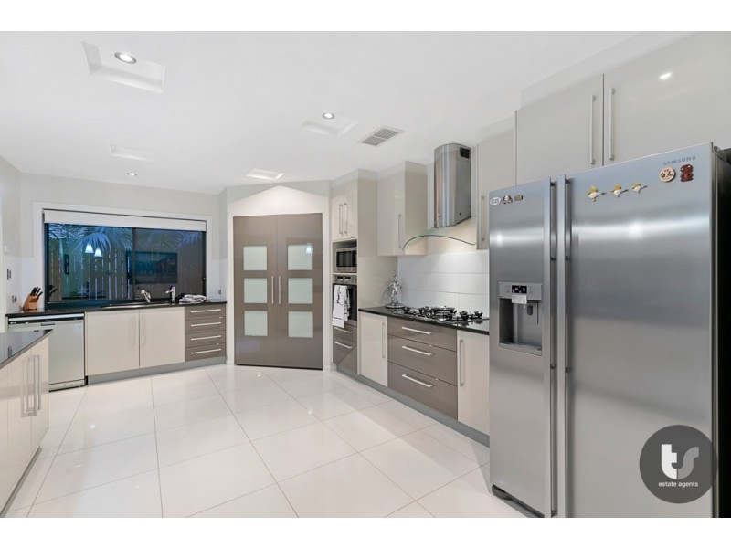 73 Beachcrest Road, Wellington Point QLD 4160