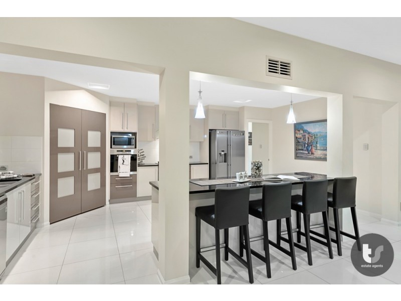 73 Beachcrest Road, Wellington Point QLD 4160