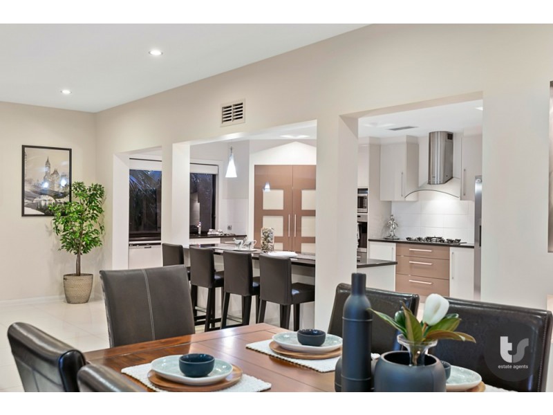 73 Beachcrest Road, Wellington Point QLD 4160