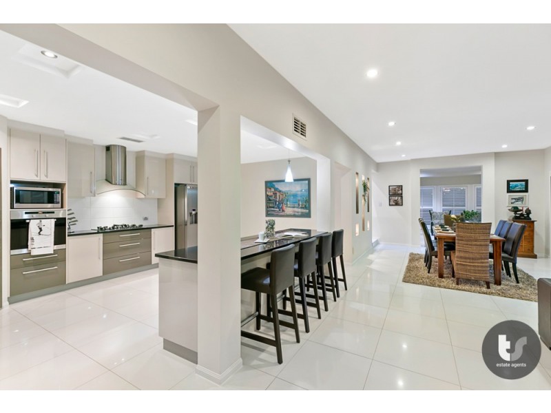 73 Beachcrest Road, Wellington Point QLD 4160