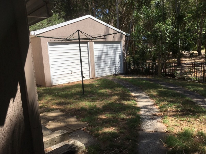 34 Victoria Parade South, Coochiemudlo Island QLD 4184