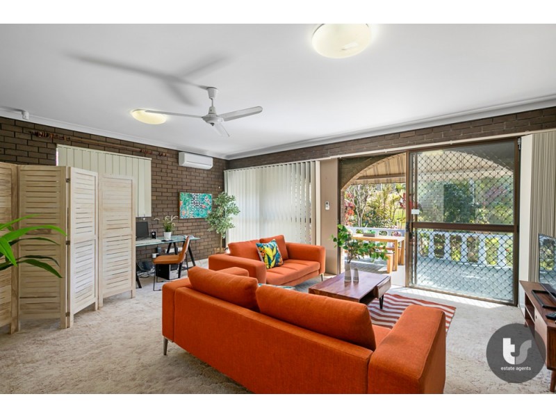 6 Kalmia Drive, Redland Bay QLD 4165