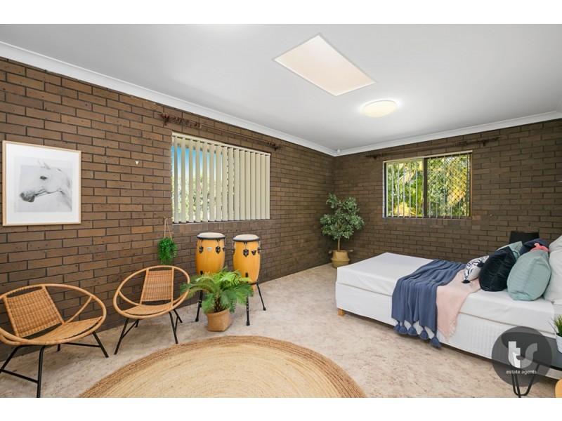 6 Kalmia Drive, Redland Bay QLD 4165