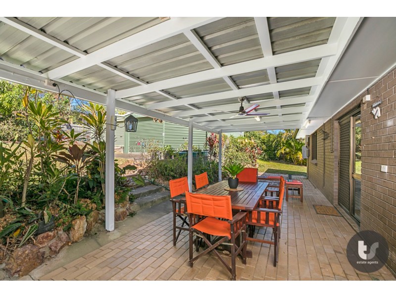 6 Kalmia Drive, Redland Bay QLD 4165