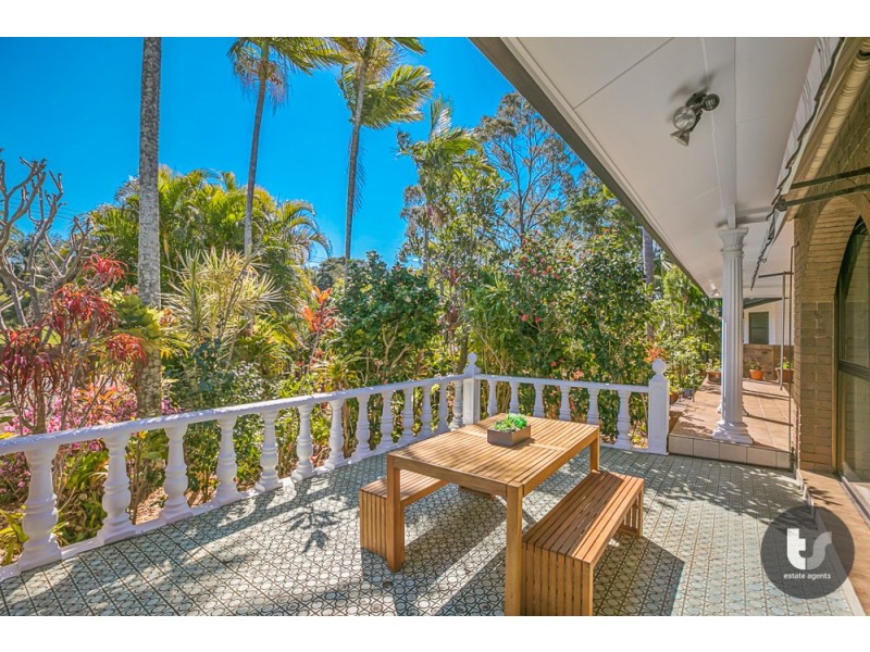 6 Kalmia Drive, Redland Bay QLD 4165