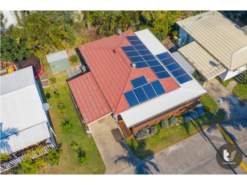 4 Woodlands Drive, Stapylton QLD 4207