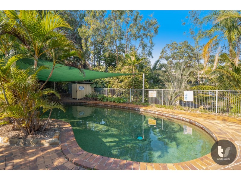 4 Woodlands Drive, Stapylton QLD 4207