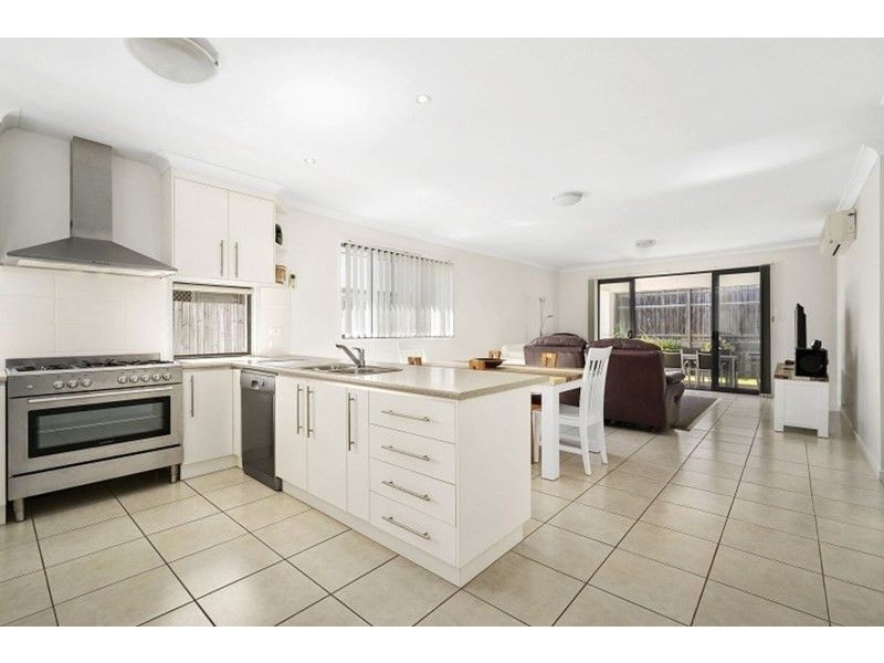 57A School Road, Victoria Point QLD 4165