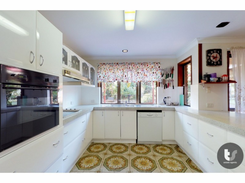 347 Redland Bay Road, Capalaba QLD 4157