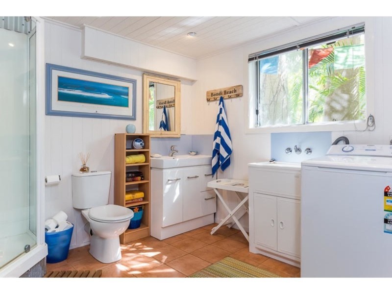 5 Mareela Street, Coochiemudlo Island QLD 4184