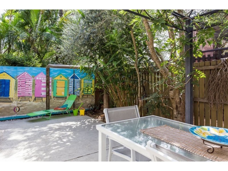 5 Mareela Street, Coochiemudlo Island QLD 4184