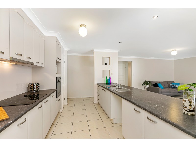 48 Hardy Road, Birkdale QLD 4159