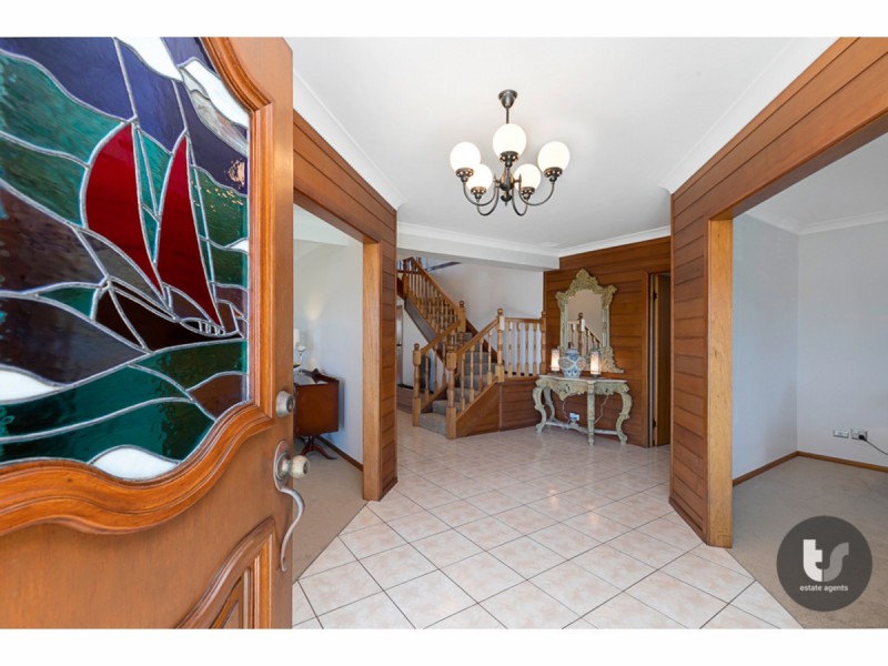 75 Masthead Drive, Raby Bay QLD 4163