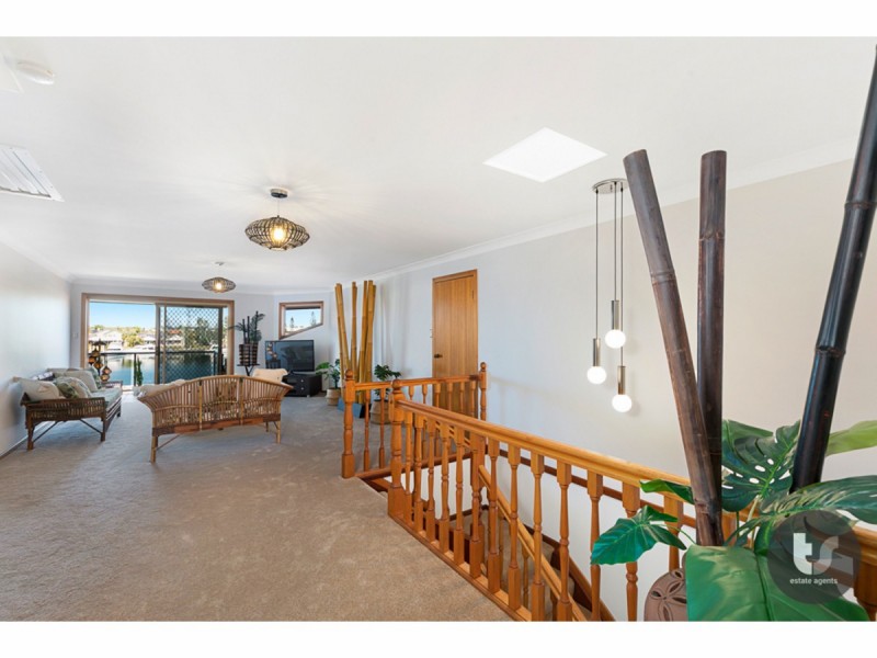 75 Masthead Drive, Raby Bay QLD 4163