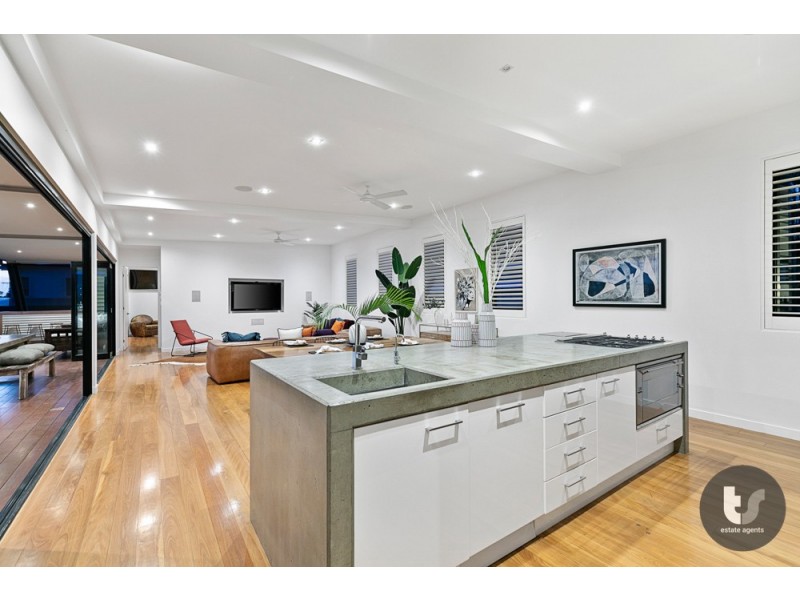 48 Zeehan Street, Wavell Heights QLD 4012