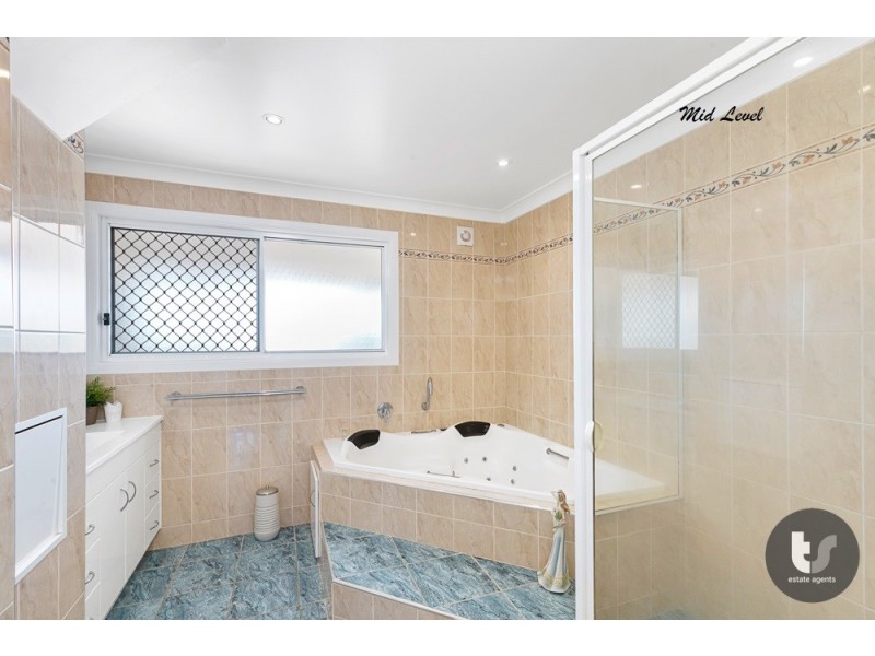 5 Price Avenue, Birkdale QLD 4159