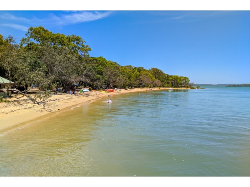 3 Welsby Street, Coochiemudlo Island QLD 4184