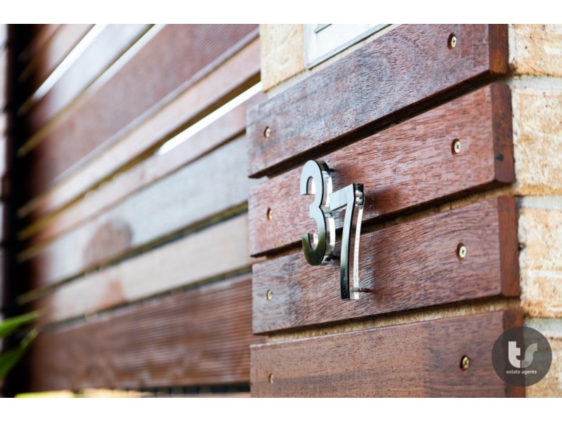 37 Cypress Street, Redland Bay QLD 4165