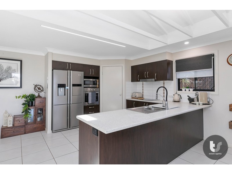 37 Cypress Street, Redland Bay QLD 4165