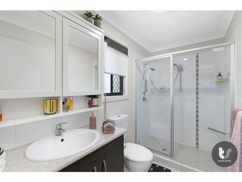 37 Cypress Street, Redland Bay QLD 4165