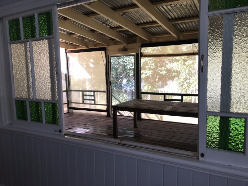 17 Kingfisher Street, Coochiemudlo Island QLD 4184