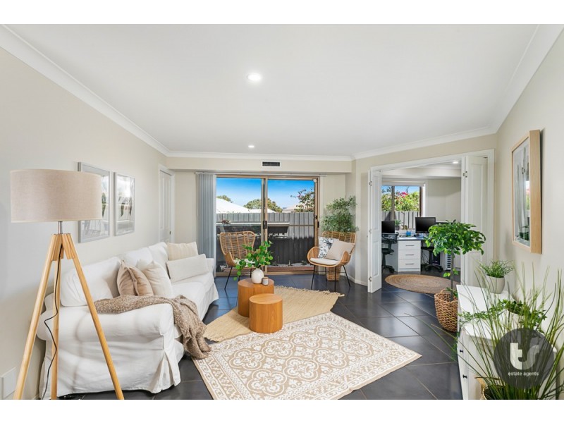 7 Finuge Court, Victoria Point QLD 4165