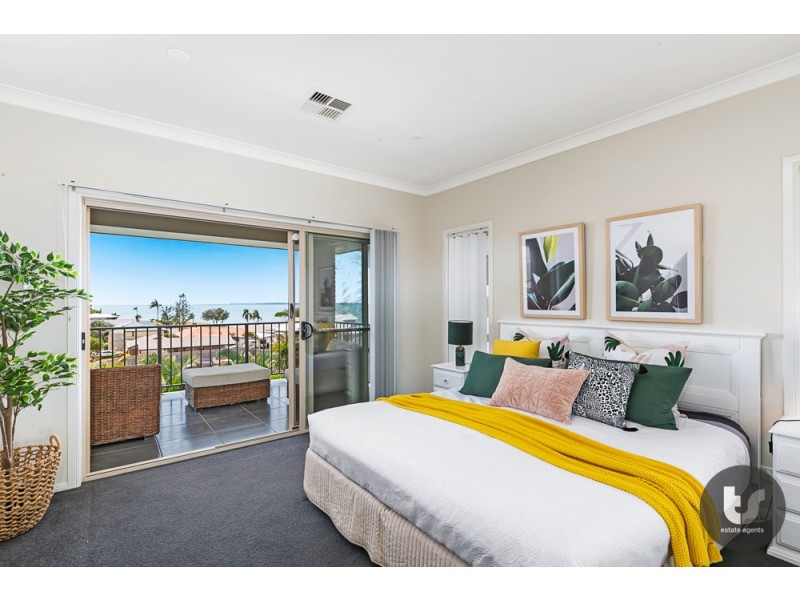 7 Finuge Court, Victoria Point QLD 4165