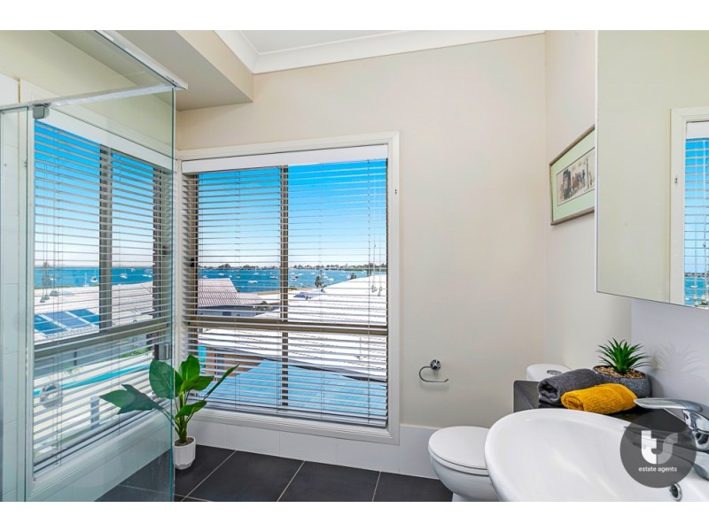 7 Finuge Court, Victoria Point QLD 4165
