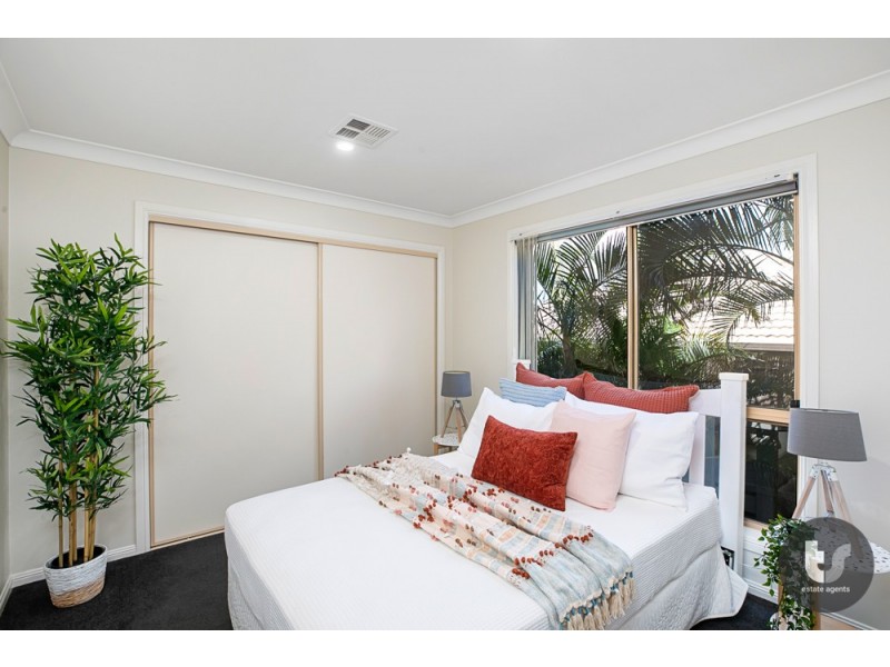 7 Finuge Court, Victoria Point QLD 4165