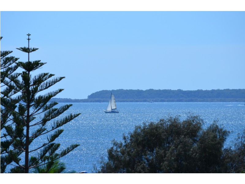 7 Finuge Court, Victoria Point QLD 4165