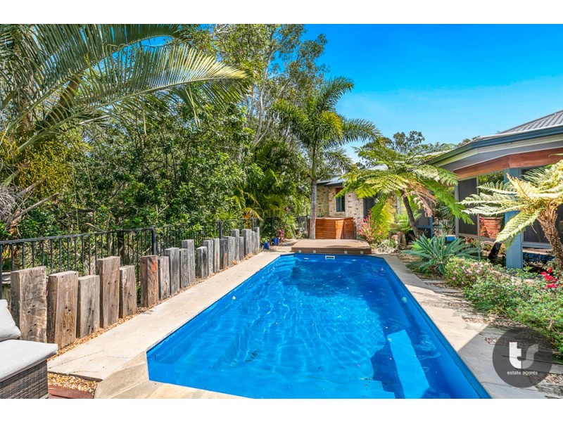 17 Jay Crescent, Redland Bay QLD 4165