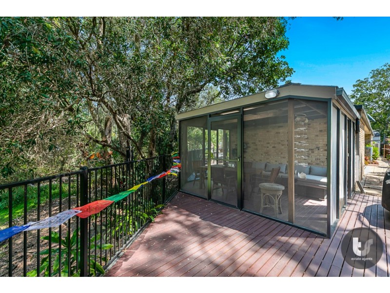 17 Jay Crescent, Redland Bay QLD 4165