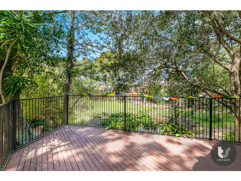 17 Jay Crescent, Redland Bay QLD 4165