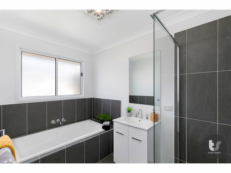 242 Finucane Road, Alexandra Hills QLD 4161