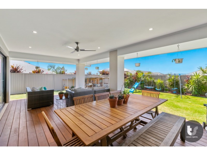 83 Capella Drive, Redland Bay QLD 4165
