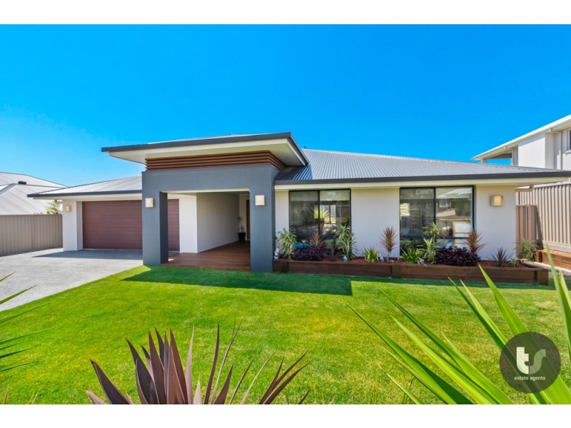 83 Capella Drive, Redland Bay QLD 4165