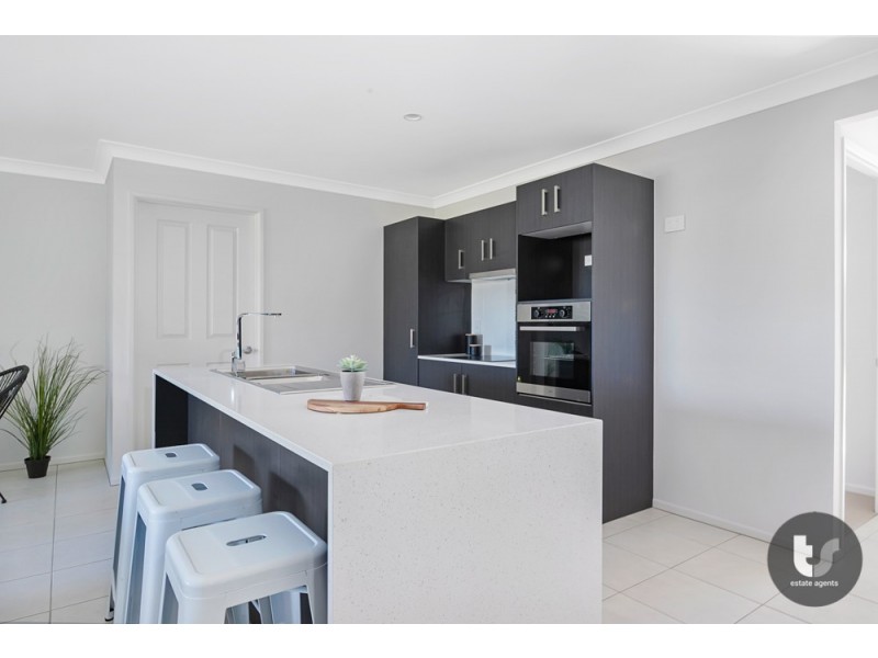 15b Maud Street, Birkdale QLD 4159